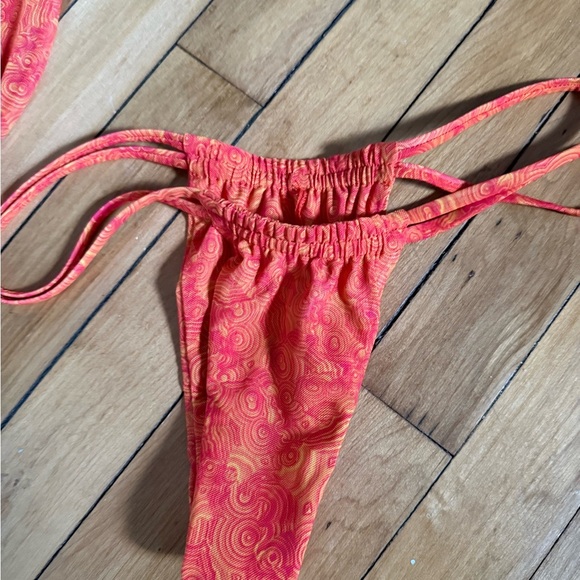 Gonza orange and yellow patterned groovy Revolve bikini swimsuit set - Picture 4 of 5